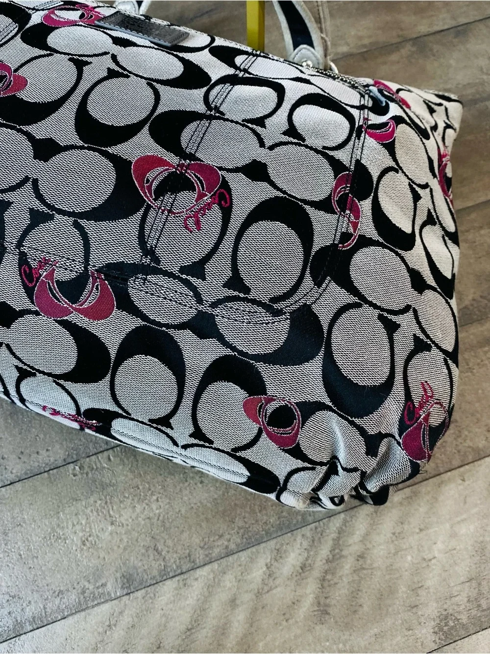 Coach Poppy (2011) Pop Signature Poppy Heart Glam Tote BAG Black Gray Wine 18711 - Picture 8 of 13